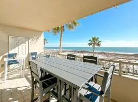 Beach Club C-310 NEW! Beachfront Sleeps 8-Resort