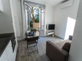 Studio cosy avec jardin privatif proche transport