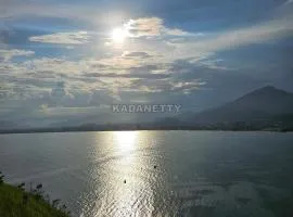 Casa Ventilada e Confortável, Perto da Rodovia e 2km da Praia