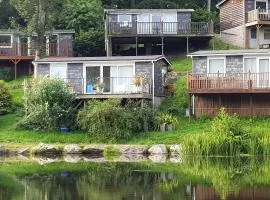 81 Glan Gwna chalet with lakeside balcony
