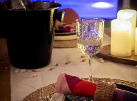 Logement romantique avec jacuzzi privatif