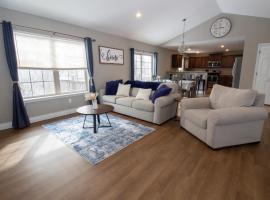 Gateway Retreat 27 miles to Fort Leonard Wood, Hotel in Saint-Robert