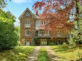 Amazing Home In Sainte-Marguerite-Sur-