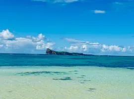 Coin de Mire Luxury Beachfront Duplex