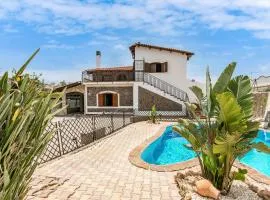 Amazing Home In Siracusa With Wifi