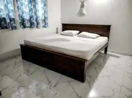 Cozy & Convenient Apartment