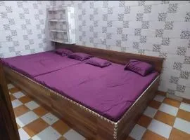 Hotel Vrindavan Dham Near Pem mandir