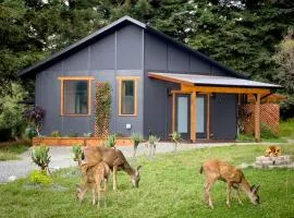 New, Modern, Country-feel, close to Arcata