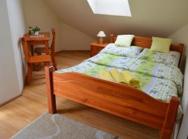 Gospodarstwo Agroturystyczne Stajnia Grudki Energylandia Zator, hotel in Zator