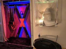 Love-room Discret 40 m2 Bormes les mimosas village avec Terrasse