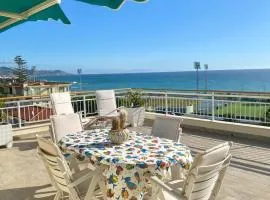 La terrazza nel blu
