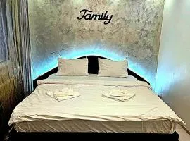 Luxury Paul apartment green, private & accessible