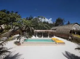 Tiki Beach Moorea , Piscine & Petit Déjeuner