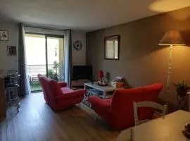 Appart 3 pieces cosy avec parking proche centre ville