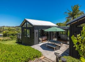 Art Lovers Retreat - Stay Waiheke