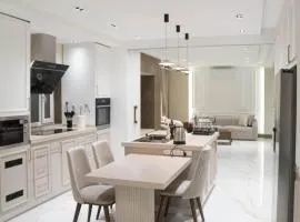 Halimah 3BR Luxury Apt-Der Ghbar