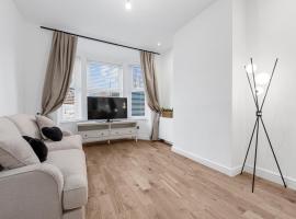 Blissful Breaks Near Old Trafford Stadium，位于曼彻斯特的酒店