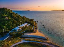 Viesnīca 413 Hamahiga Hotel＆Cafe pilsētā Uruma