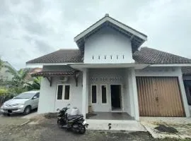 Kamila House