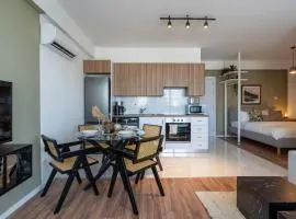 Luna - Homely Studio W Balcony in Larnaca