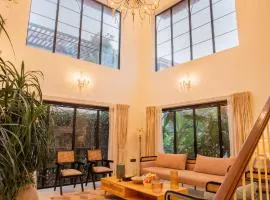 ELIVAAS Bogenvilla Luxe 3 BHK Villa Near Ozran Beach