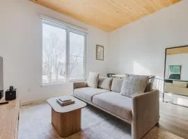 Blueground Somerville gym AC nr Assembly BOS-1108