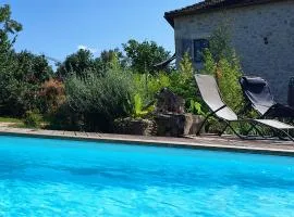 A deux pas de St Cirq Lapopie , Gite des Murets de l'isa