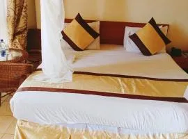 Golden Gates Hotel