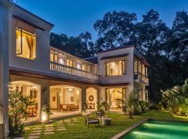 Villa Lluvia 5bhk- Pvt Pool- Caretaker- Siolim, hotel v destinaci Oxel