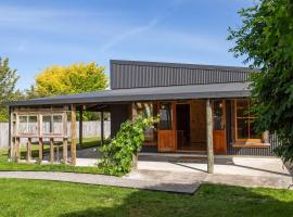 Quirky & Cool on Cork, hotel in Martinborough 