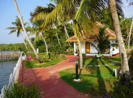 Kaayal Villa Lakefront Retreat in Varkala