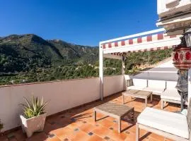 El Cerezal - Mountain refuge with amazing nature views near Marbella