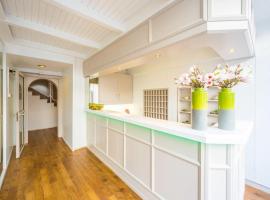 Hostel S16, capsule hotel in Munich