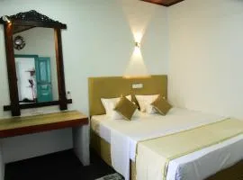 Captains Cabin Hikkaduwa