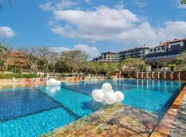 Zimbali condo family room 10