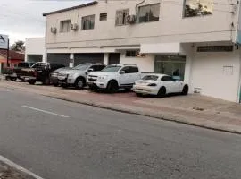 Hotel Avenida ao lado do shopping