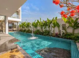 Amazing Newly Built Beach Pool Villas Danang
