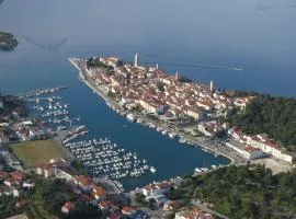 Rab From Above Studio Apartment