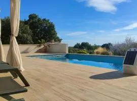 Maison familiale spacieuse avec piscine à Vagnas