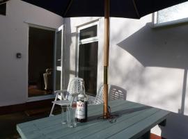 8 Manorcombe Bungalows, hotel v destinaci Callington