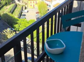 Joli studio Audrey 50m des cures libre 21juin au 3 juillet et 25 juillet au 2 août promo dernières disponibilités, hotel ad Amélie-les-Bains-Palalda
