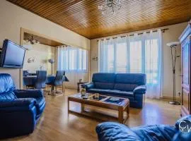 Beautiful air-conditioned and bright apartment
