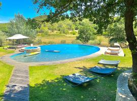 Villa Provençale - Rognes campagne d'Aix en Provence, hôtel à Rognes