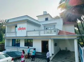 Hotel EM Suites