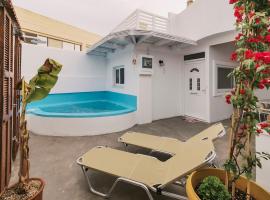 Nora's ixia summer house, hotel en Ialisos