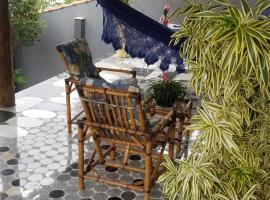 A pequena casa de pedra, hotel en Morungaba