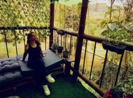 Boresta House -Santa Elena con vista al Bosque y terraza privada