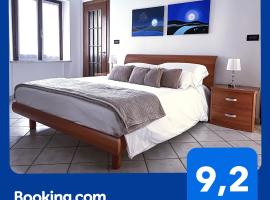 Ca' Vittoria Urban Lodge, chal&eacute; alpino em Alba