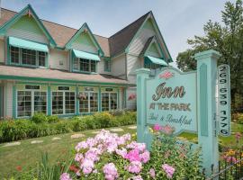 Inn at the Park Bed and Breakfast, alloggio vicino alla spiaggia a South Haven