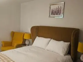Abi's World - 23 Kilmartin Grove Green, Hollystown, Dublin 15